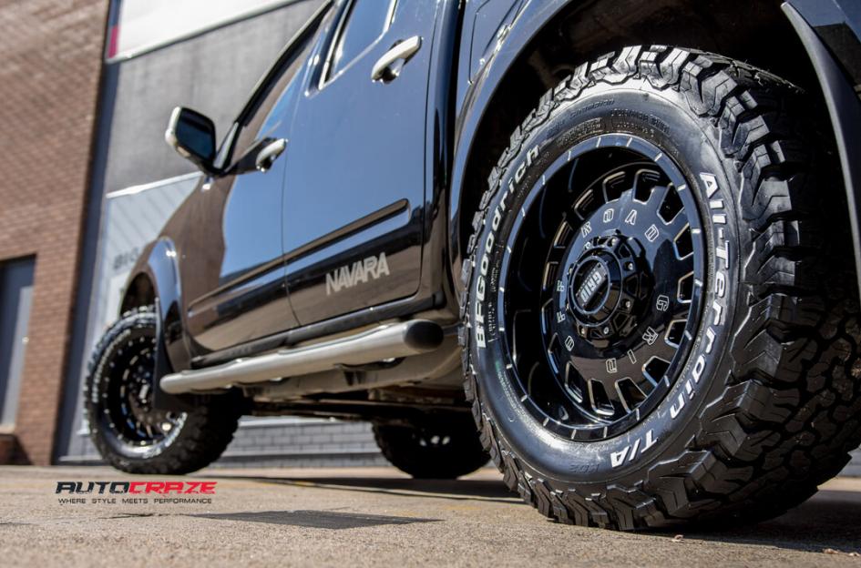 NISSAN NAVARA GD03 GLOSS BLACK MILLED ACCENTS